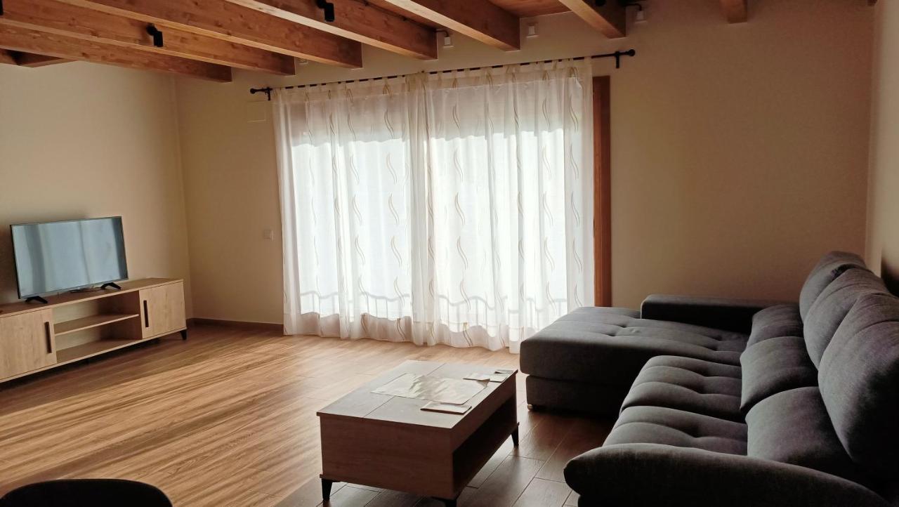 Apartmán Rural Berros La Guingueta D'Aneu Exteriér fotografie