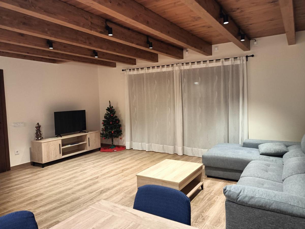 Apartmán Rural Berros La Guingueta D'Aneu Exteriér fotografie