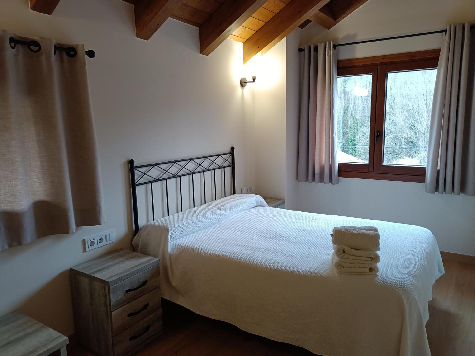 Apartmán Rural Berros La Guingueta D'Aneu Exteriér fotografie
