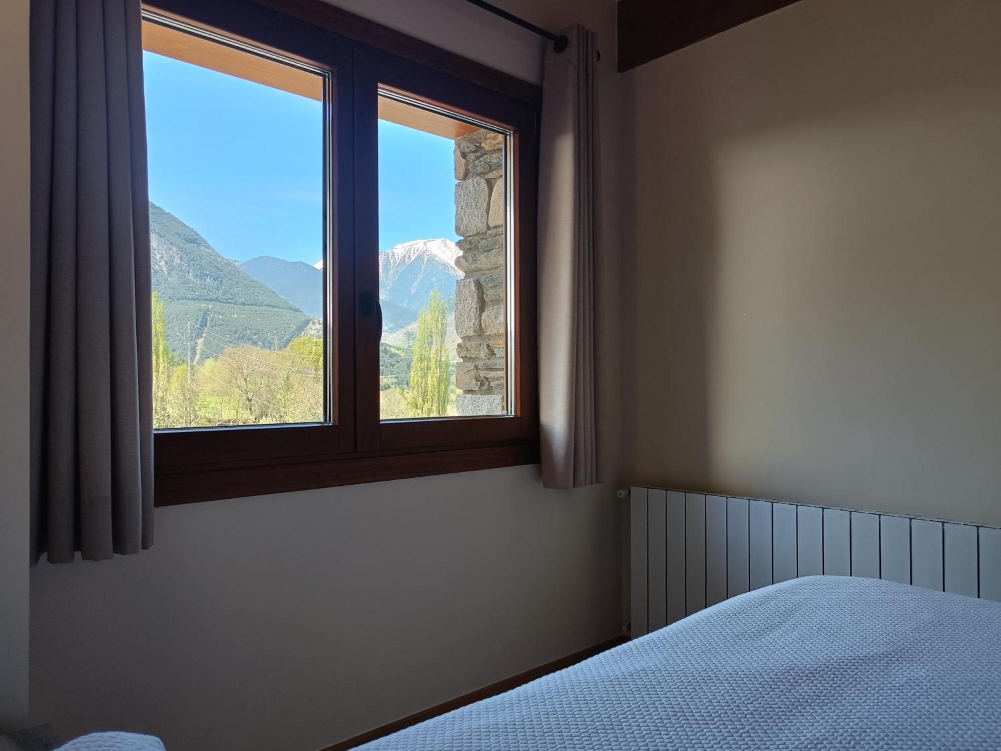 Apartmán Rural Berros La Guingueta D'Aneu Exteriér fotografie