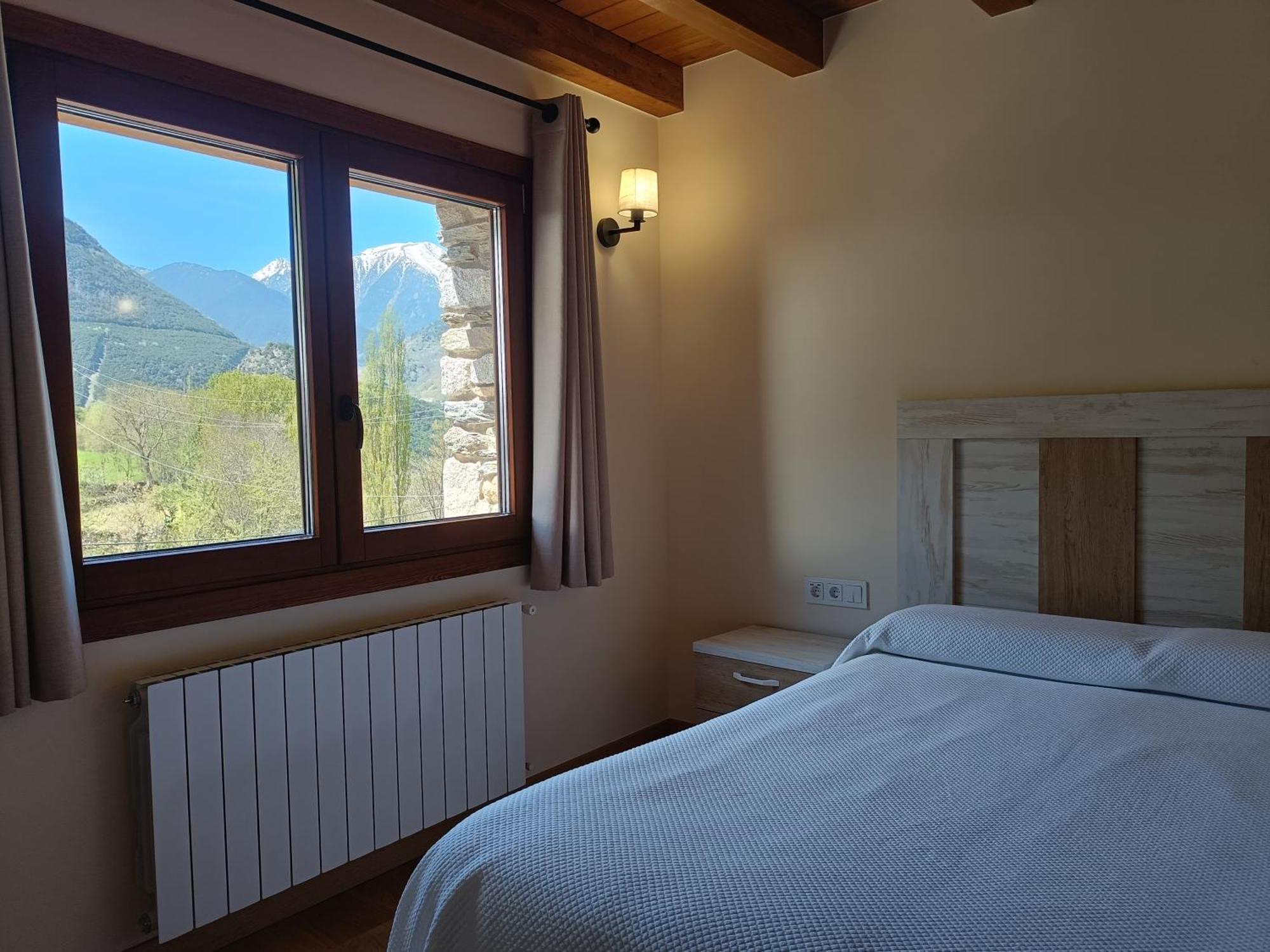 Apartmán Rural Berros La Guingueta D'Aneu Exteriér fotografie