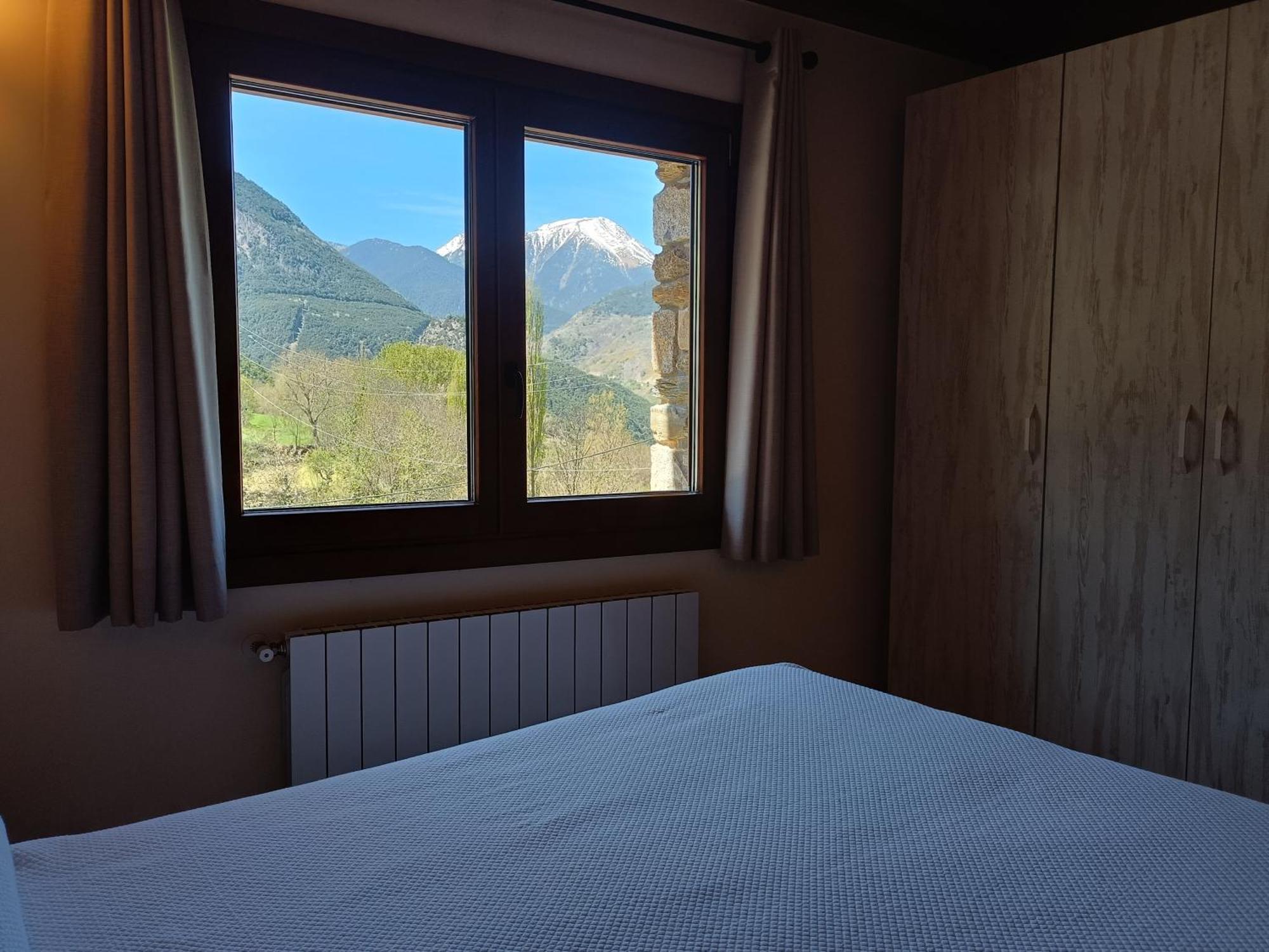 Apartmán Rural Berros La Guingueta D'Aneu Exteriér fotografie